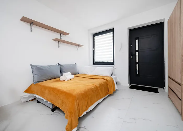 Urban Serenity #10 By Bookinghost *